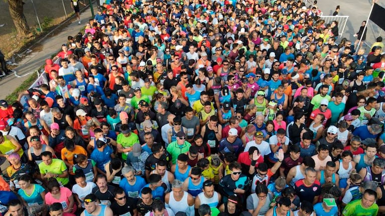 Hay más de 17 mil corredores participando.
