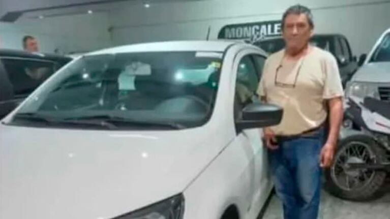 Héctor Aguilar salió de su casa en San Basilio en un VW Gol Trend.