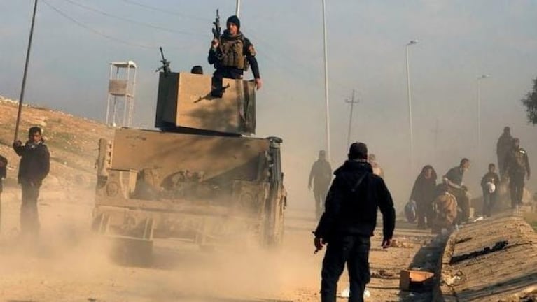 Heroico rescate de una mujer por un soldado en Mosul