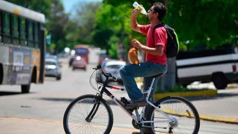 Hidratarse, fundamental esta semana.