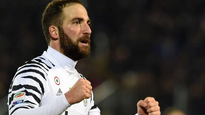 Higuain volvió ser la figura de la Juventus.