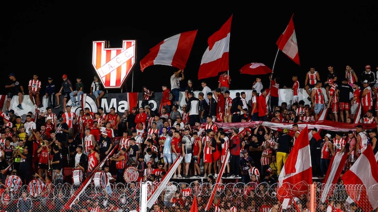 Hinchada de Instituto.