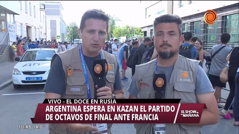 Hinchas argentinos esperan el partido ante Francia