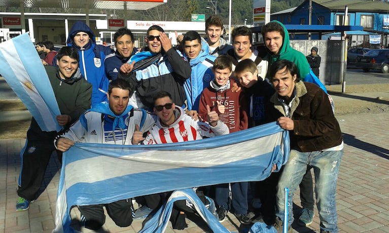 Hinchas de Belgrano, Talleres e Instituto en Concepción. 