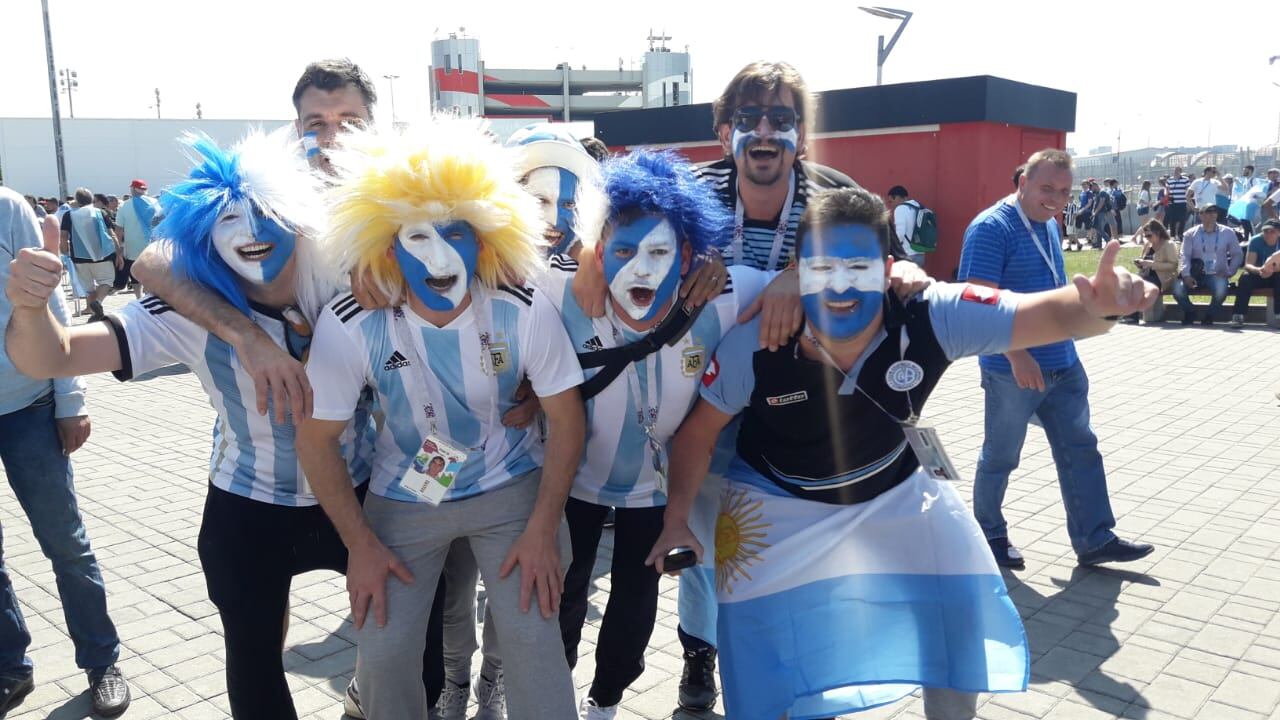 Hinchas de todas partes del país compartieron la previa con nuestros enviados especiales.