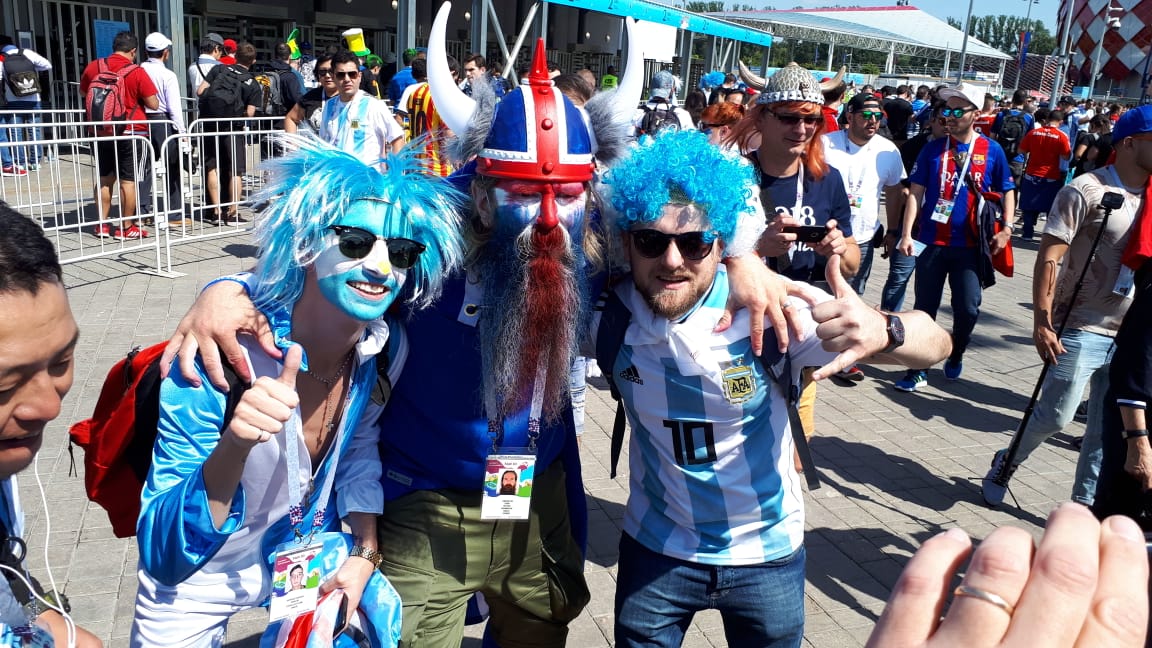 Hinchas de todas partes del país compartieron la previa con nuestros enviados especiales.