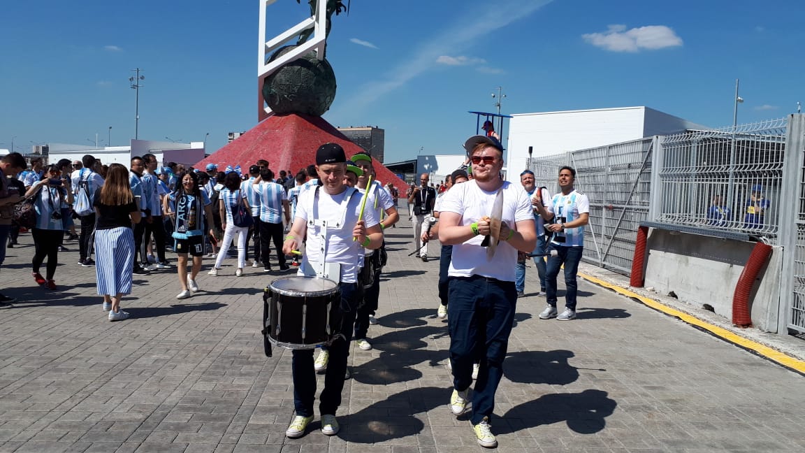 Hinchas de todas partes del país compartieron la previa con nuestros enviados especiales.