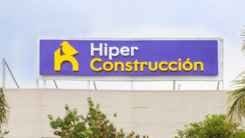 Hiper Construcción se presenta con una nueva identidad que implica un relanzamiento de su imagen y renovaciones en sus instalaciones.