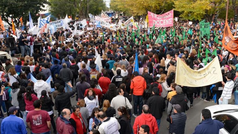 Histórica marcha contra los Kirchner en Río Gallegos