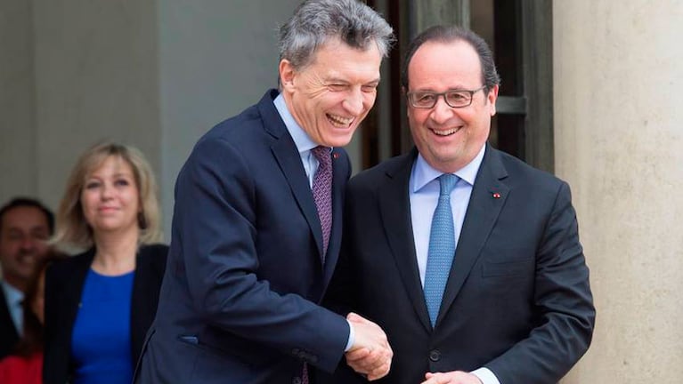 Hollande recibió a Macri en la capital francesa. Foto: AFP