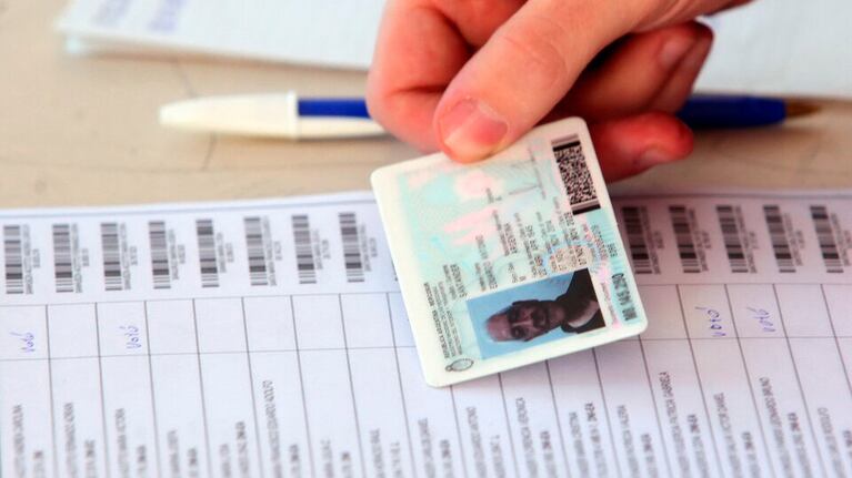 Horario extendido del Registro Civil para retirar dni.