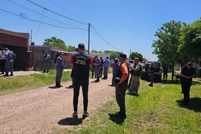 Horror por el hallazgo de una joven de 20 años asesinada. Fue encontrada en una cloaca en Chaco.