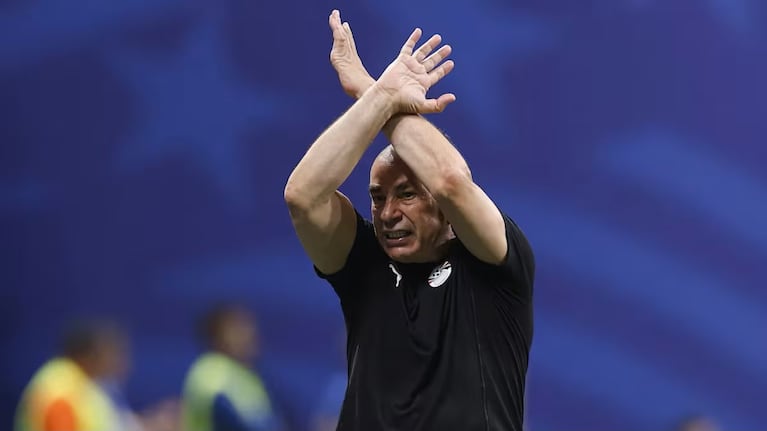 Hossam Hassan en el partido contra Argentina.