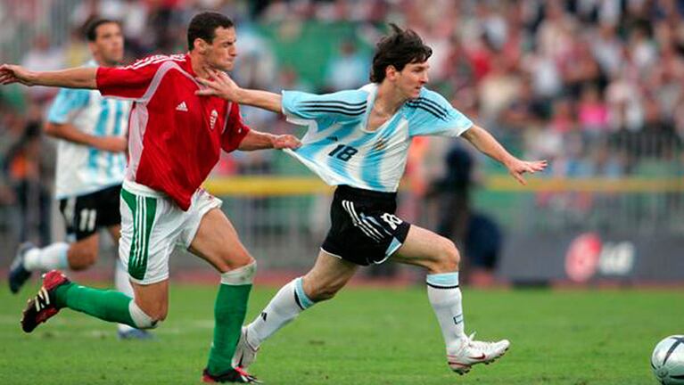 Hoy se cumplen 10 años del malogrado debut de Messi en la Selección.