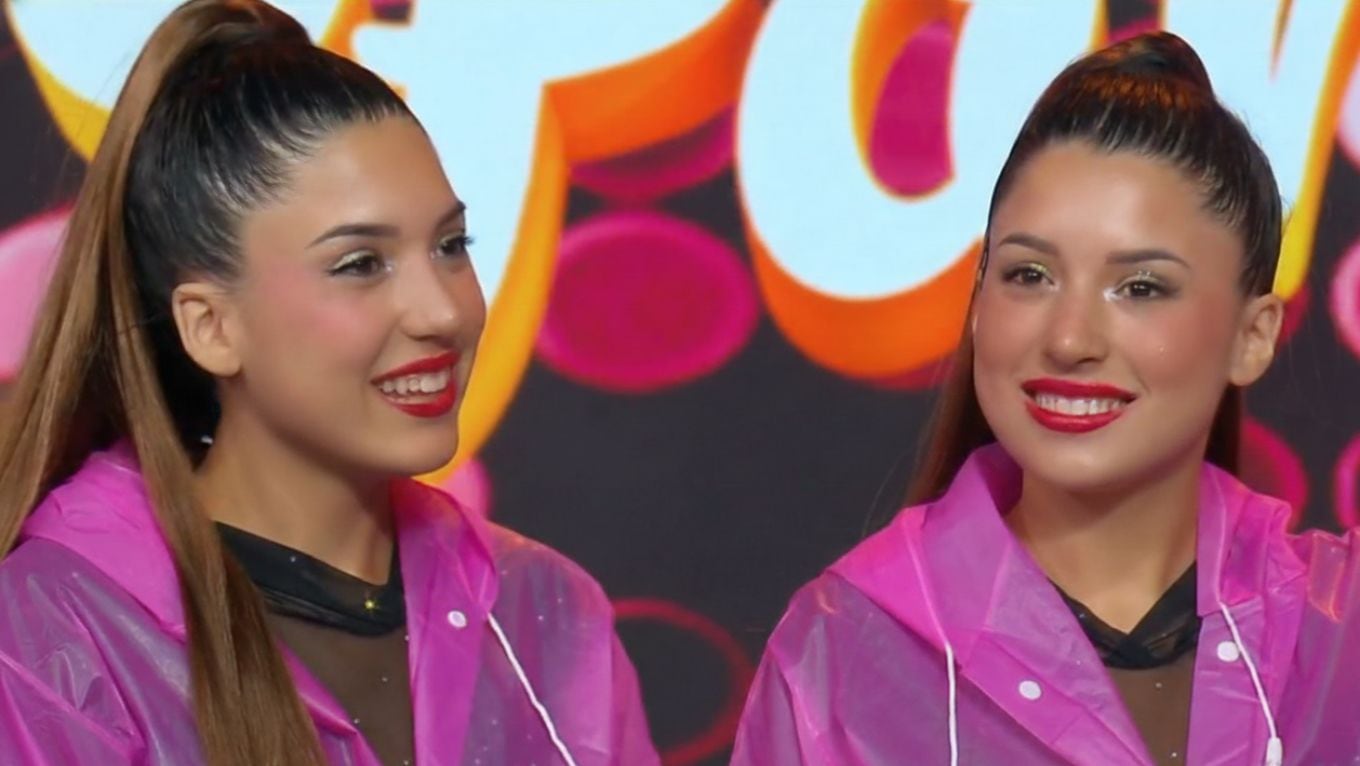 Las gemelas estudiaron danza por Youtube y mostraron su talento en Buenas noches Familia