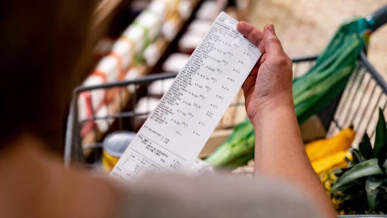 Cambios en el consumo: proponen que los tickets detallen los impuestos