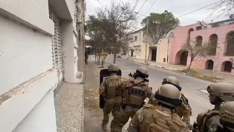 Video: así ingresó el ETER a la casa del hombre atrincherado con una escopeta