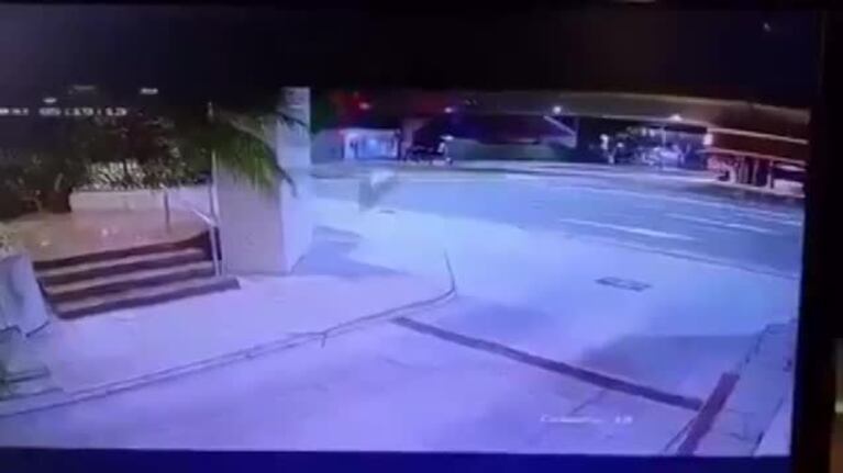 Se conoció el video de Facundo Moyano corriendo detrás de Candela Arizaga por la vía pública