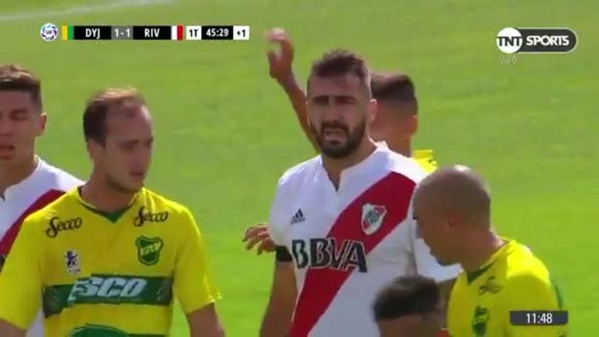 Gol de Pinola para el "millonario"