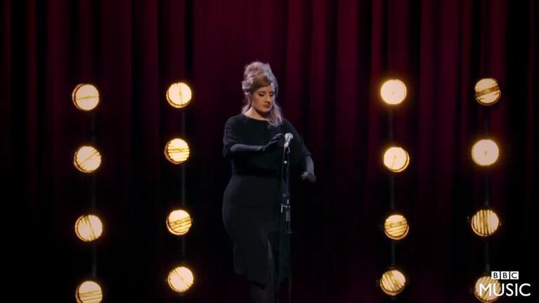 Adele se disfrazó de Adele