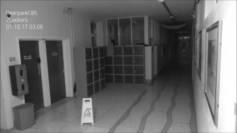 Un fantasma atemoriza a una escuela