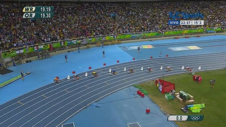 Bolt ganó el oro en los 200 metros
