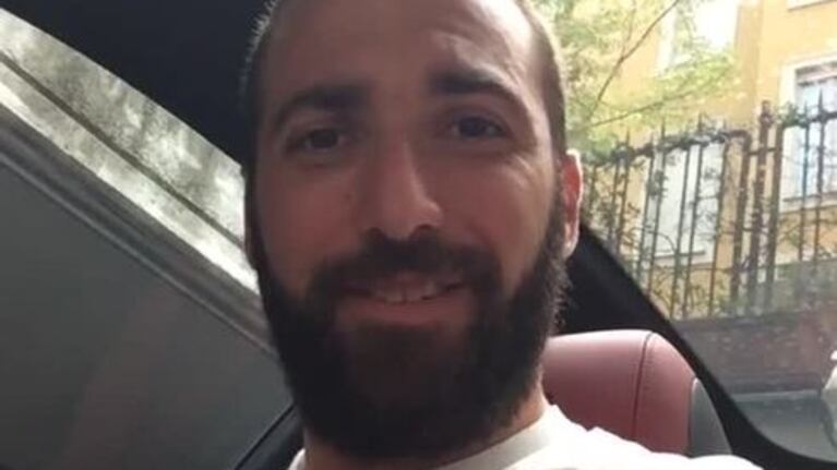 El divertido playback de Higuaín