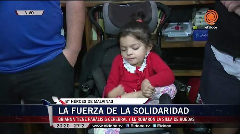 La fuerza de la solidaridad: Brianna tiene una nueva silla de ruedas