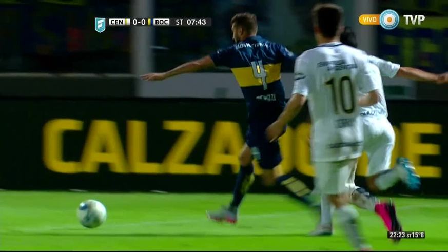 Penal escandaloso y gol de Boca