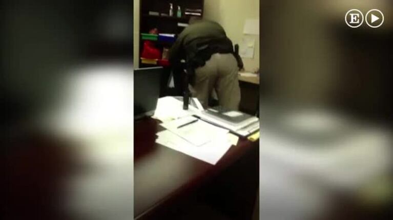 Indignación por video de niño esposado por policía