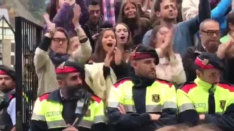 El llanto de los policías de Cataluña