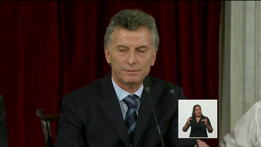 Carteles y gritos en la apertura de las sesiones ordinarias