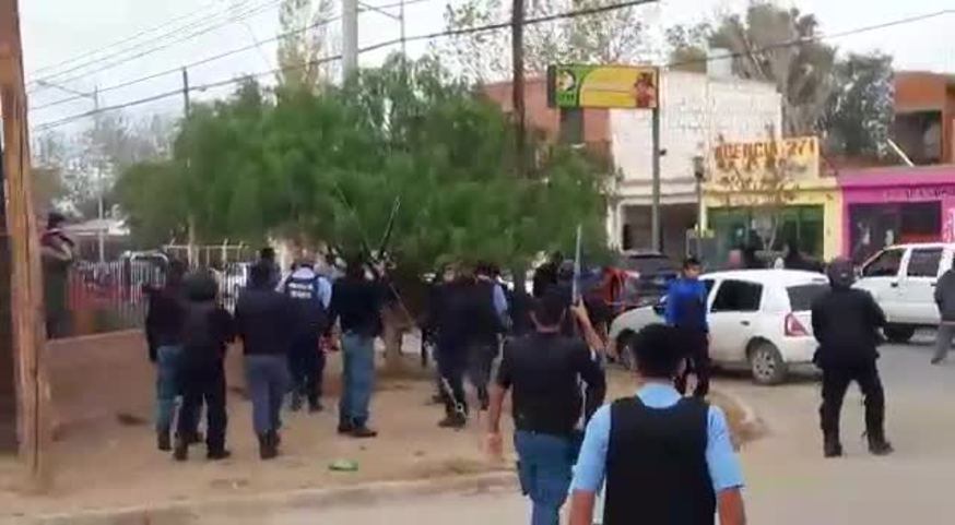 Mató a dos hombres e hirió a otro en una pelea vecinal