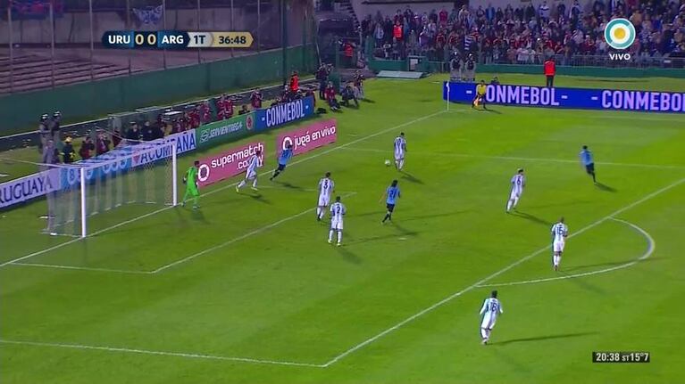 Romero se equivocó, pero salvó a Argentina