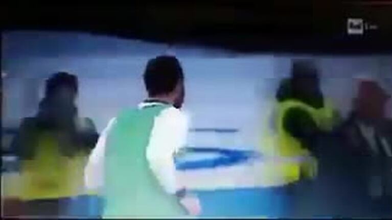 Higuaín le erró de vestuario