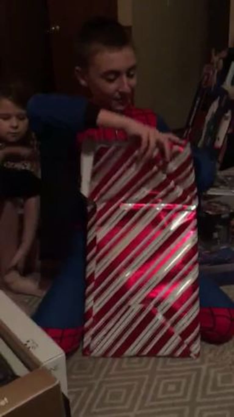Navidad feliz: el mejor regalo que recibió un nene