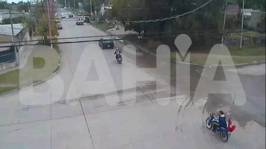 Una niña se cayó de una moto y no llevaba casco