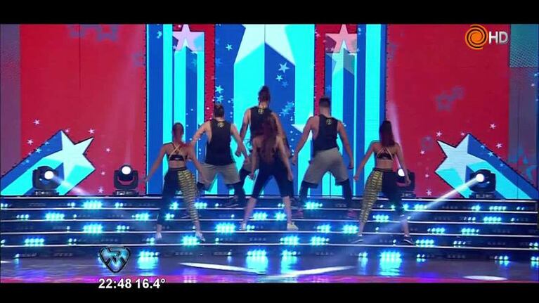 Charlotte Caniggia la rompió en la zumba