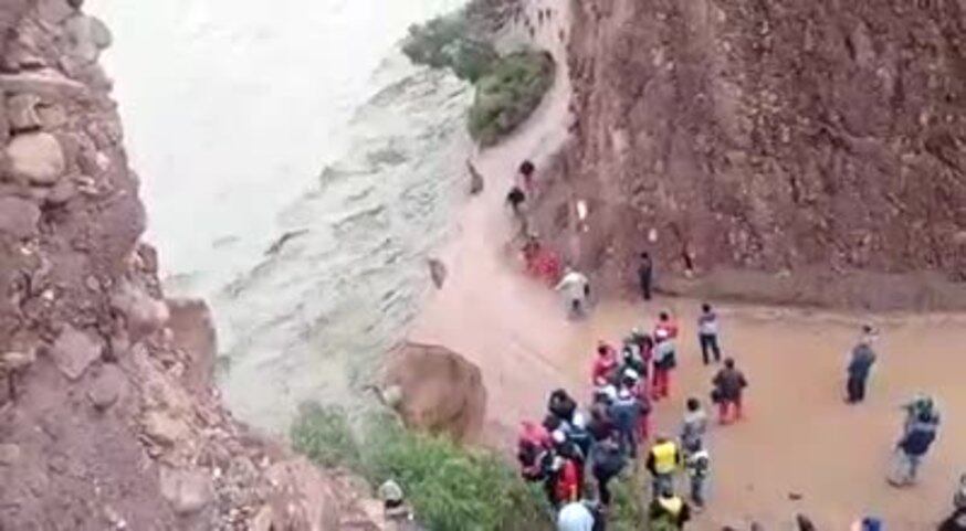 Dramáticas imágenes de la inundación en el Norte