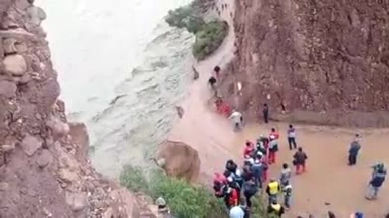 Dramáticas imágenes de la inundación en el Norte