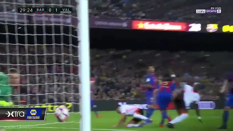 Messi le hizo un doblete al Valencia
