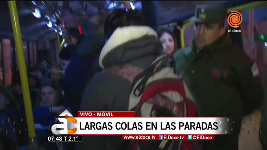 Los colectivos del Plan de Emergencia van llenos de gente
