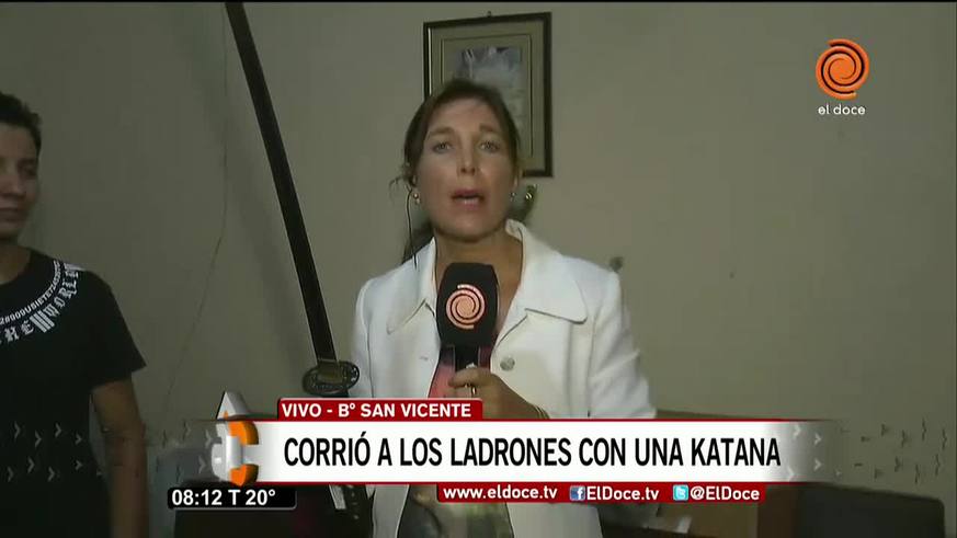 Vecino armado corrió a ladrones con una katana