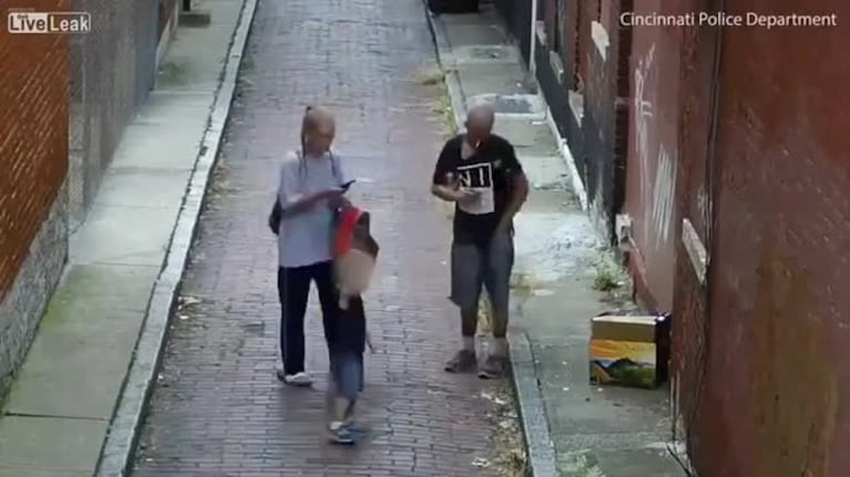 Se inyectó heroína frente a su hijo