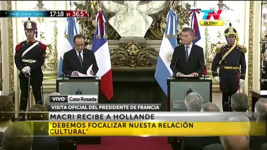 Macri recibió a Hollande en la Casa Rosada