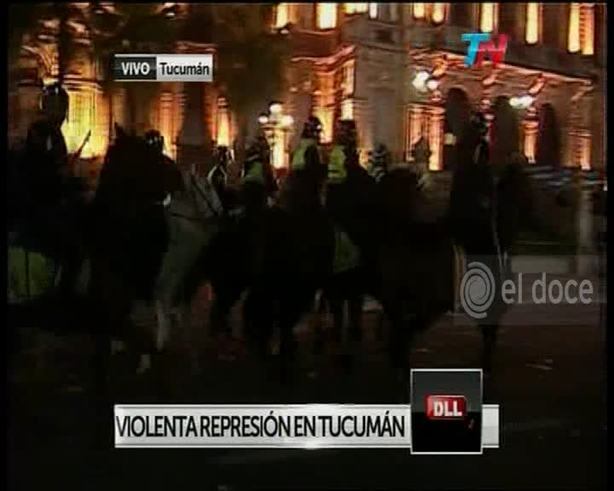 La Policía reprime la manifestación en Tucumán