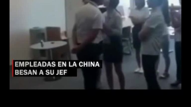 El ritual de un jefe que indignó a las mujeres chinas