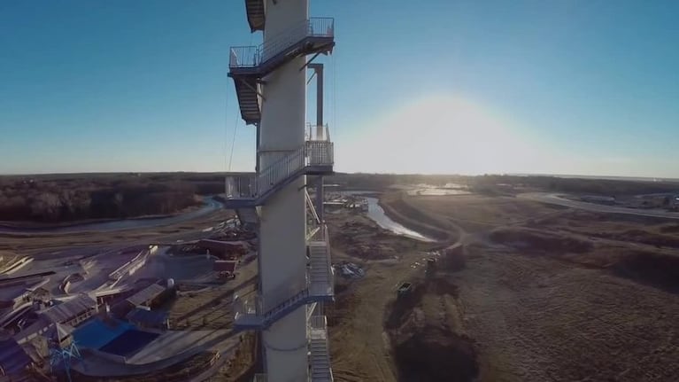 Tragedia en el tobogán más alto del mundo