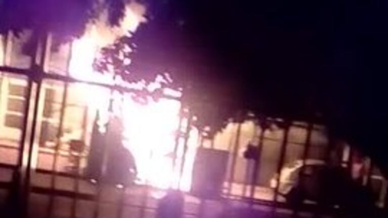 Incendian comedor de Barrio Ampliación América