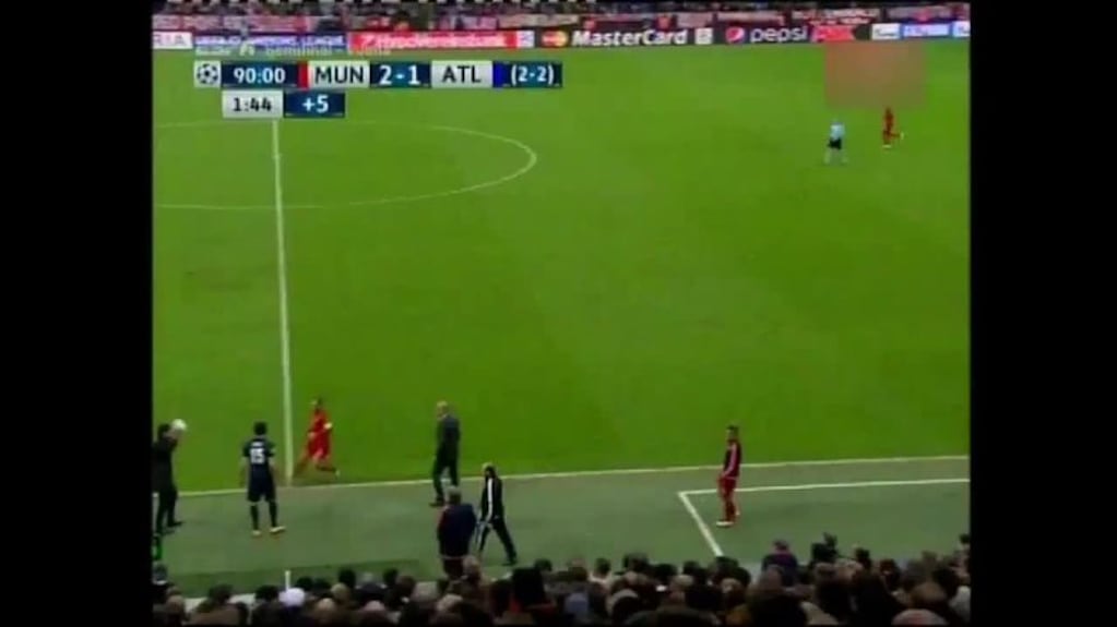 Simeone golpeó a un asistente de la UEFA